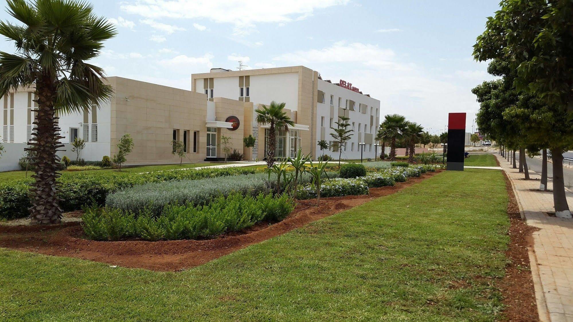 Relax Hotel Oujda Exterior photo